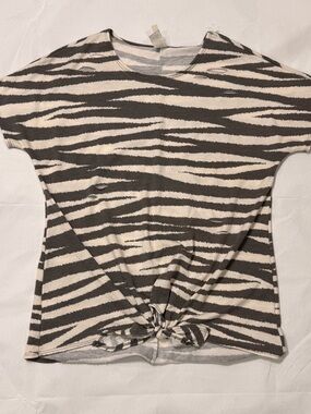 Lily White Zebra Print Distressed Cutout Top Size S